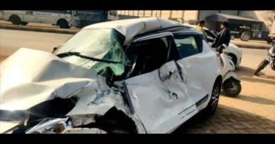 डंपर की टक्कर से ऑटो डीलर गंभीर रूप से घायल