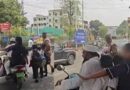हल्द्वानी: बच्चों की सुरक्षा के दावों के बीच ट्रैफिक नियमों की अनदेखी, बिना हेलमेट गुजर गई चार सवारी स्कूटी