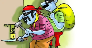व्यापारी के घर चोरों ने बोला धावा, लाखों के जेवर और नकदी चोरी